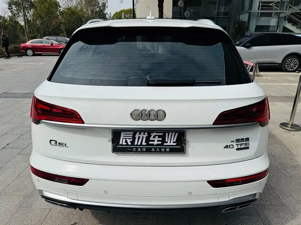Audi Q5L 2022 40T RS Kit Racing Speed Edition фото 6