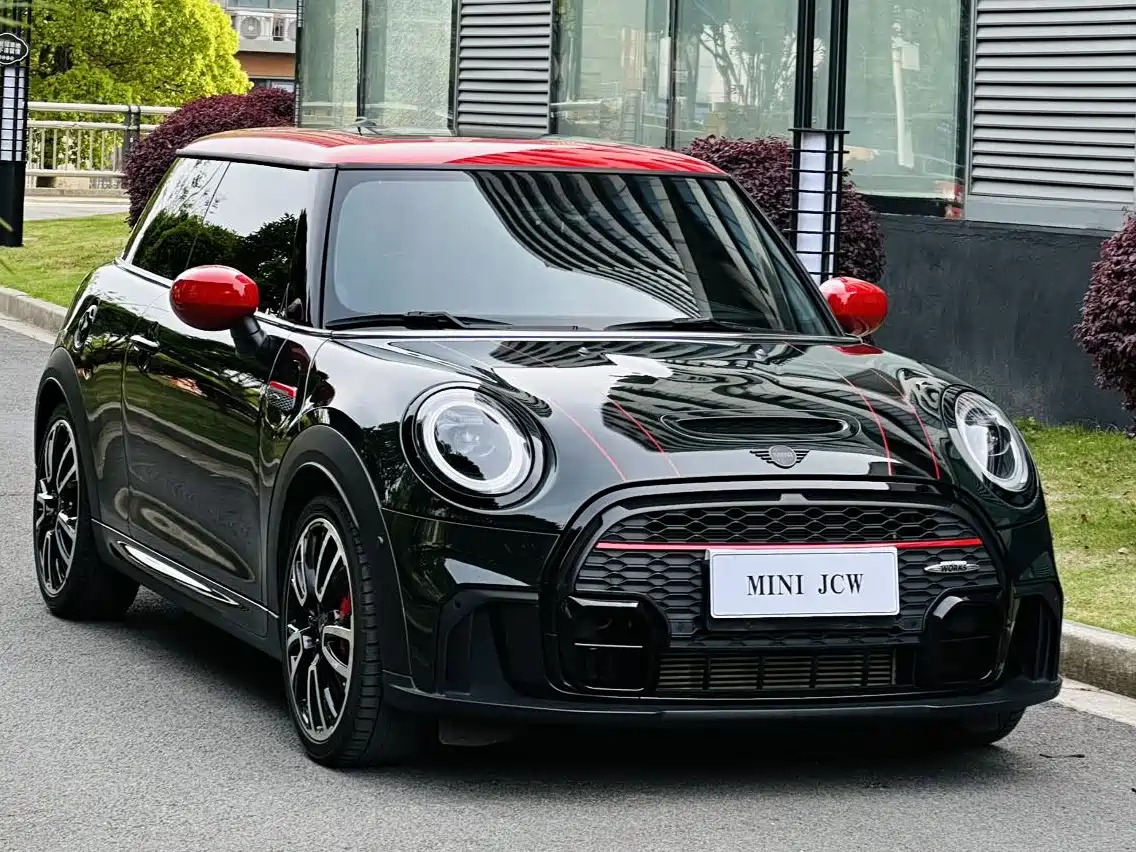 MINI JCW