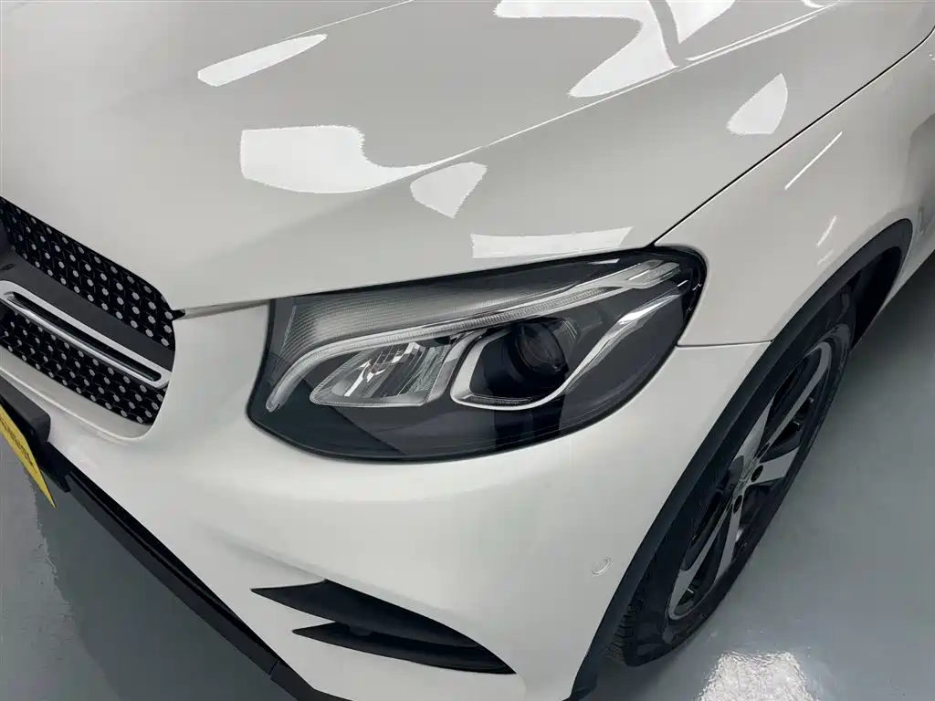 Mercedes-Benz GLC Coupe 2017 GLC 200 4MATIC Coupe SUV фото 18