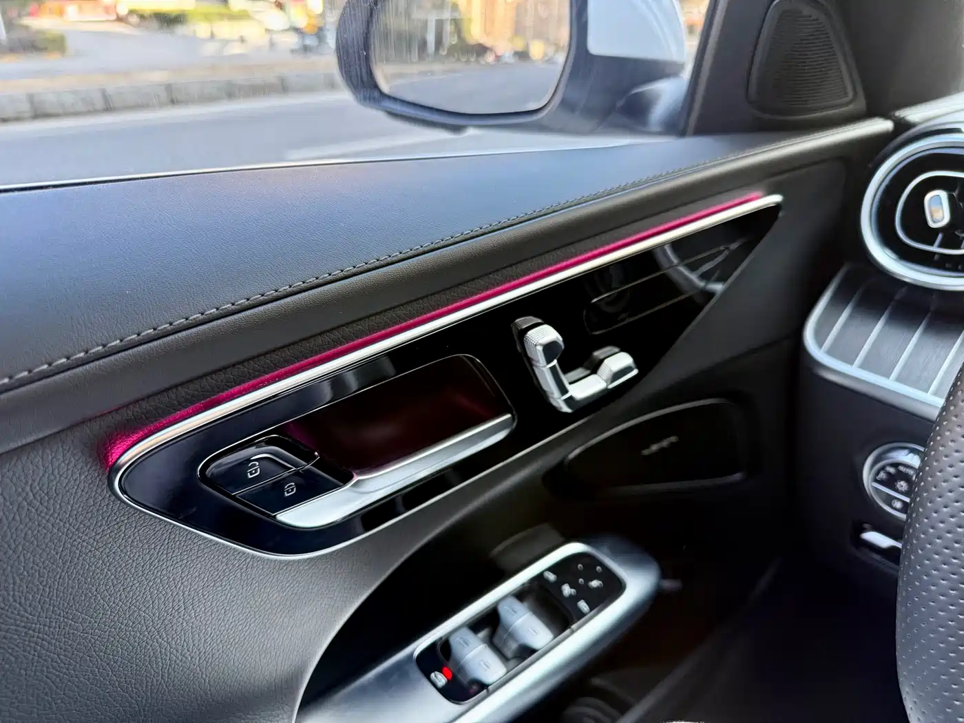 Mercedes-Benz C-Class 2023 Facelift C 200 L Sport Edition фото 7