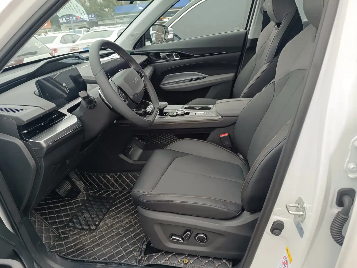 Changan Oshan Z6 2022 2022 Blue Whale 1.5T DCT Intelligent Enjoyment