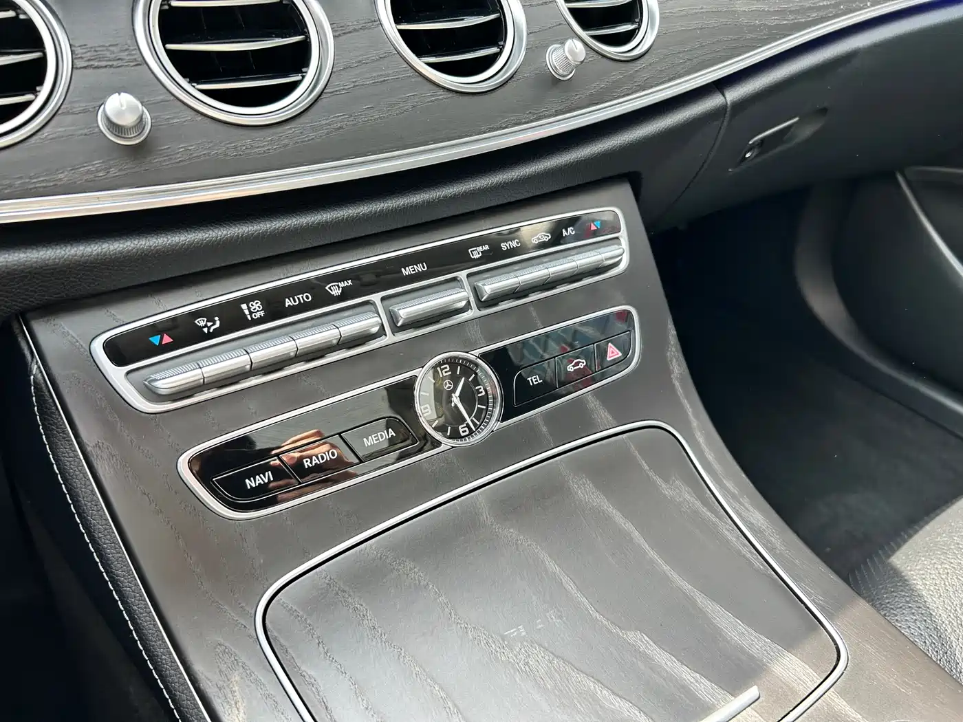 Mercedes-Benz E-Class 2019 Facelift E 300 L Sport Fashion фото 15