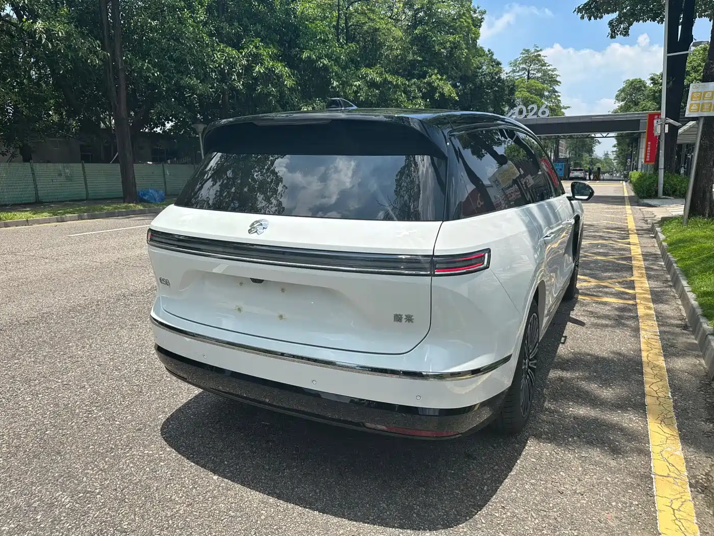 NIO ES8 2026 2025 Model 6-Seat Executive Luxury Edition