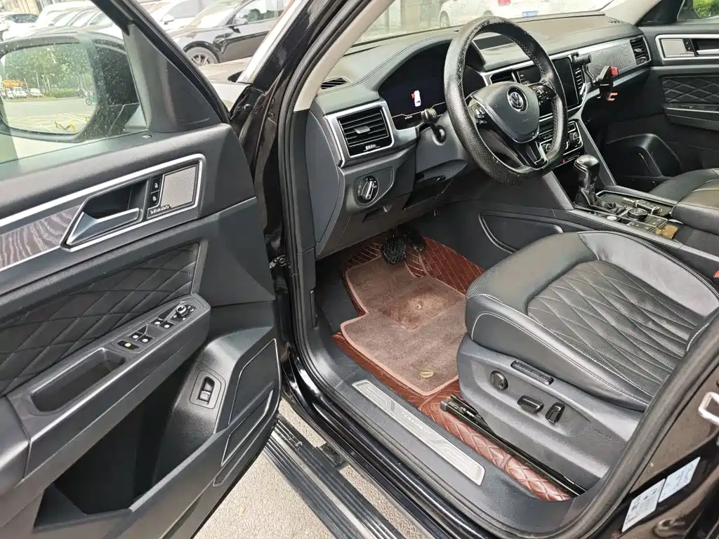 Photo 16 - Volkswagen Teramont