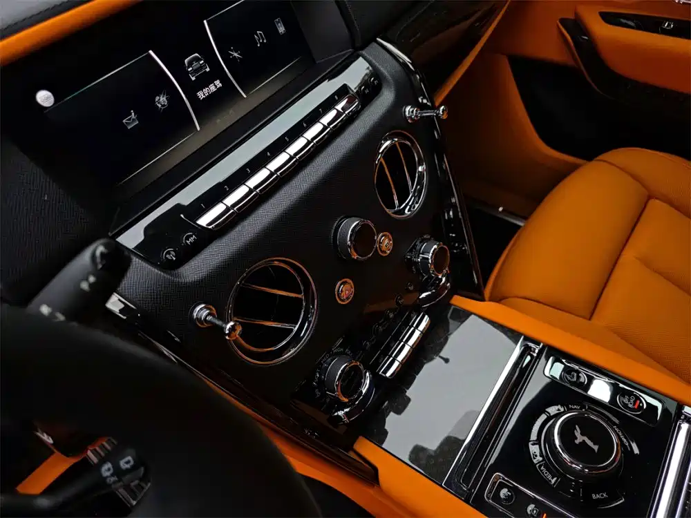 ROLLS-ROYCE CULLINAN