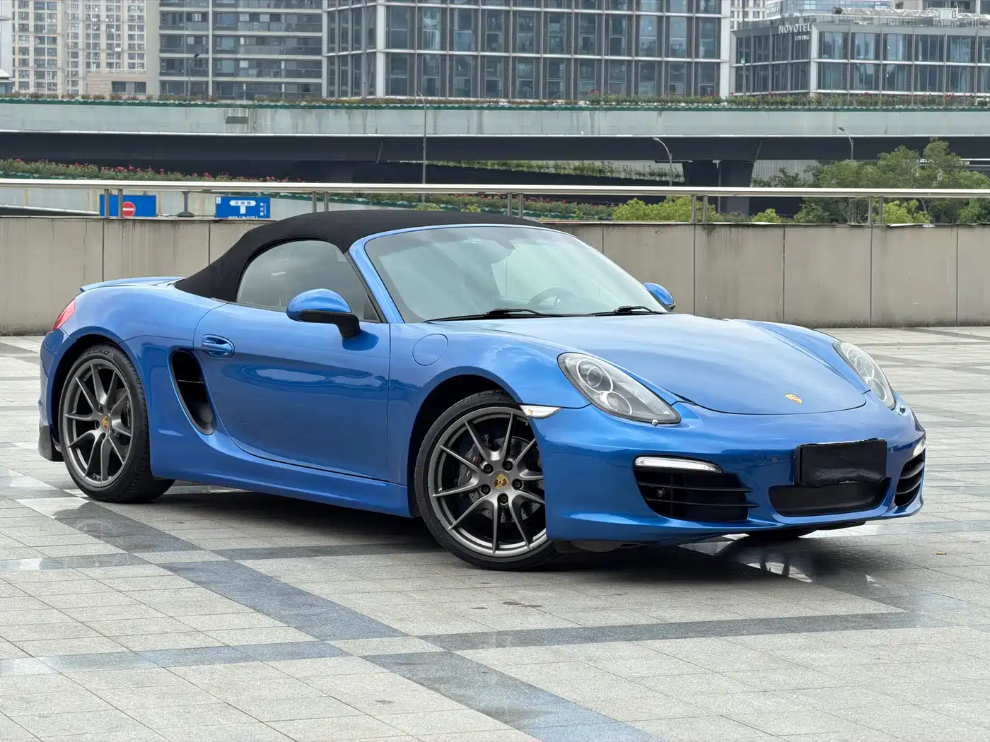 Porsche Boxster 2015 Boxster Style Edition 2.7L фото 2