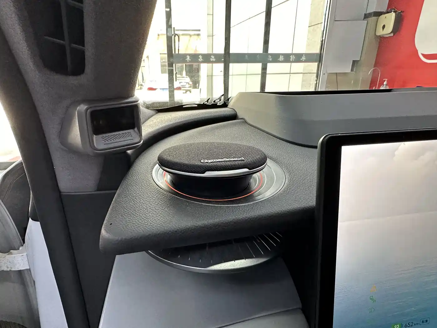 Geely Galaxy Galaxy E8 2025 700km Long Voyage Smart Drive Edition фото 8