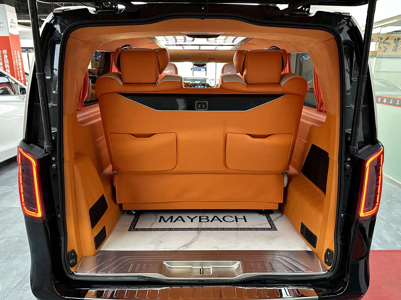 Mercedes-Benz Vito 2023 2.0T Business 7-Seater фото 9