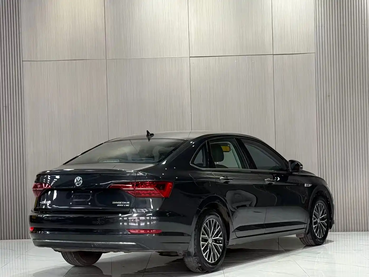 Volkswagen Sagitar 2021 280TSI DSG Surpassing Edition фото 6