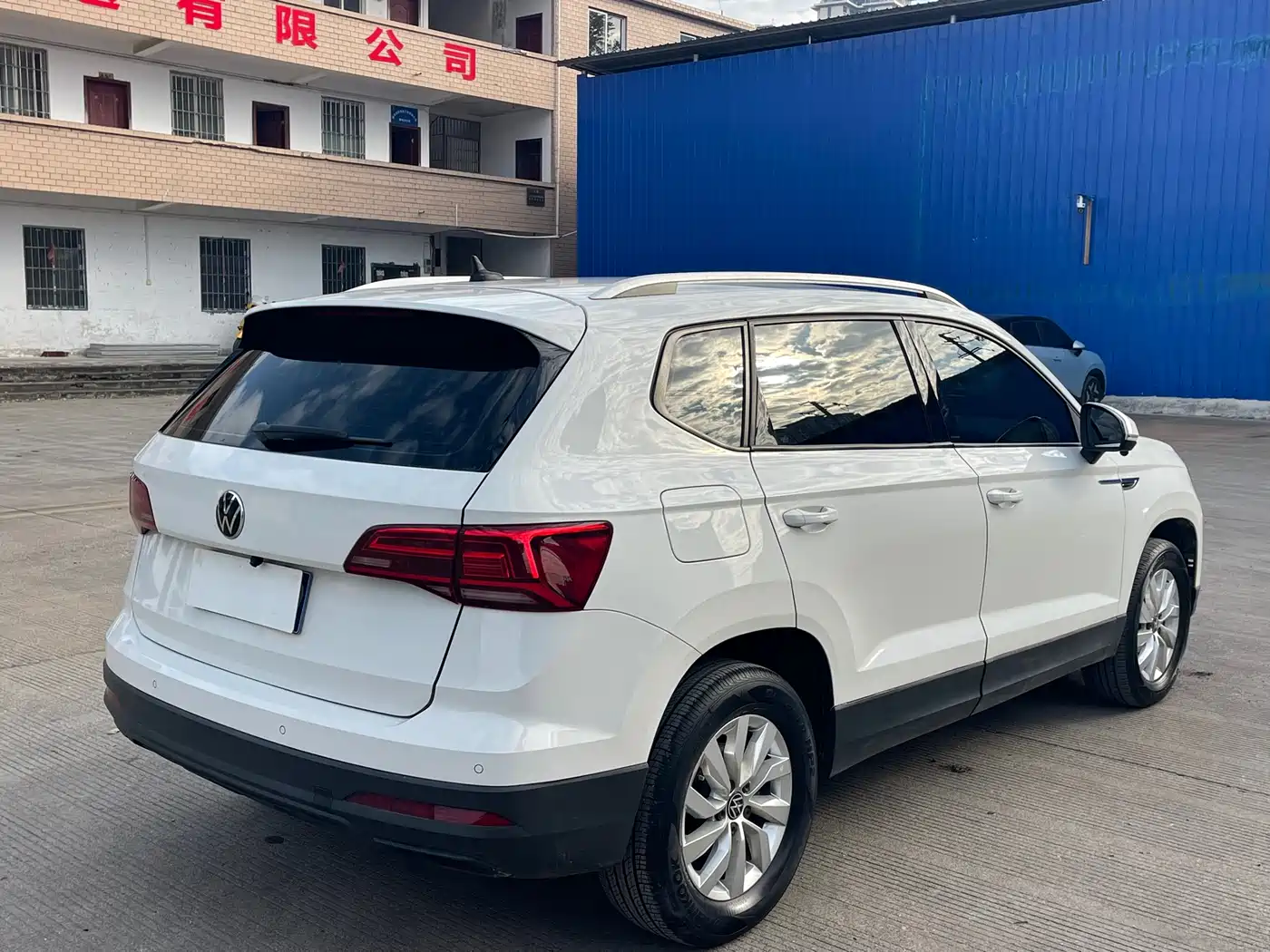 Volkswagen Tharu 2021 Model 280TSI 2WD Trend Edition фото 5