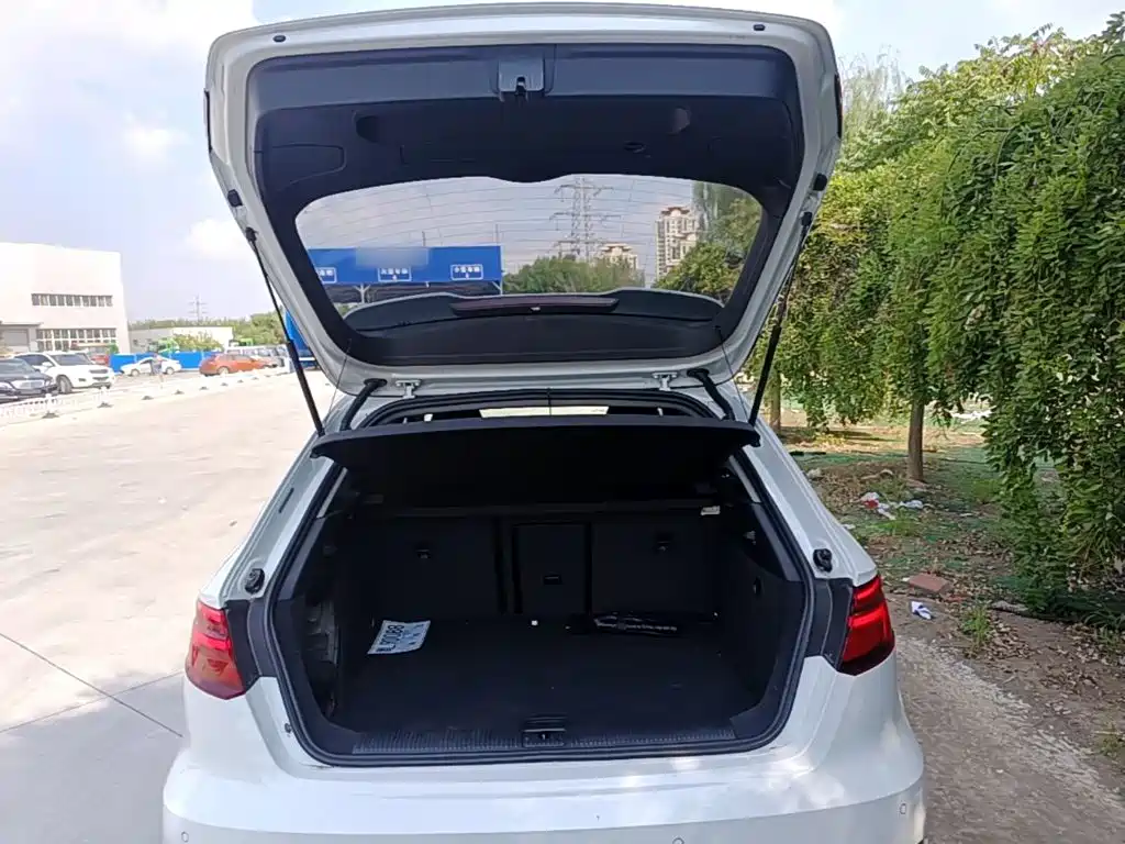 Фото 19 - Audi A3