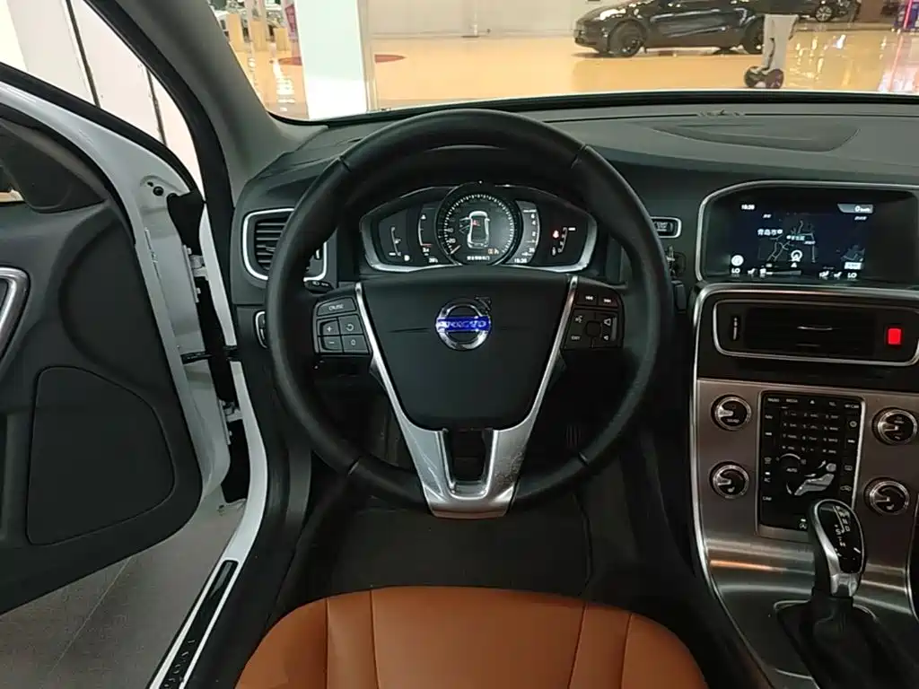 Volvo S60 2017 2017 S60L T4 Momentum