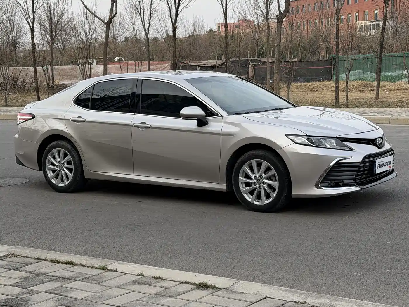 Toyota Camry 2021 2.0G Luxury Edition фото 3
