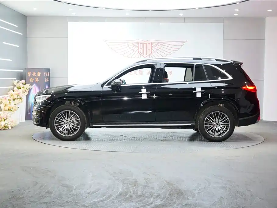 Mercedes-Benz GLC 2024 GLC 300 L 4MATIC Dynamic 7-seater фото 4