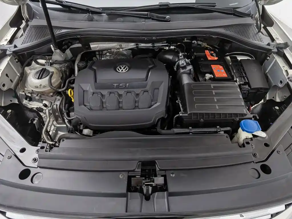 Photo 6 - Volkswagen Tiguan L