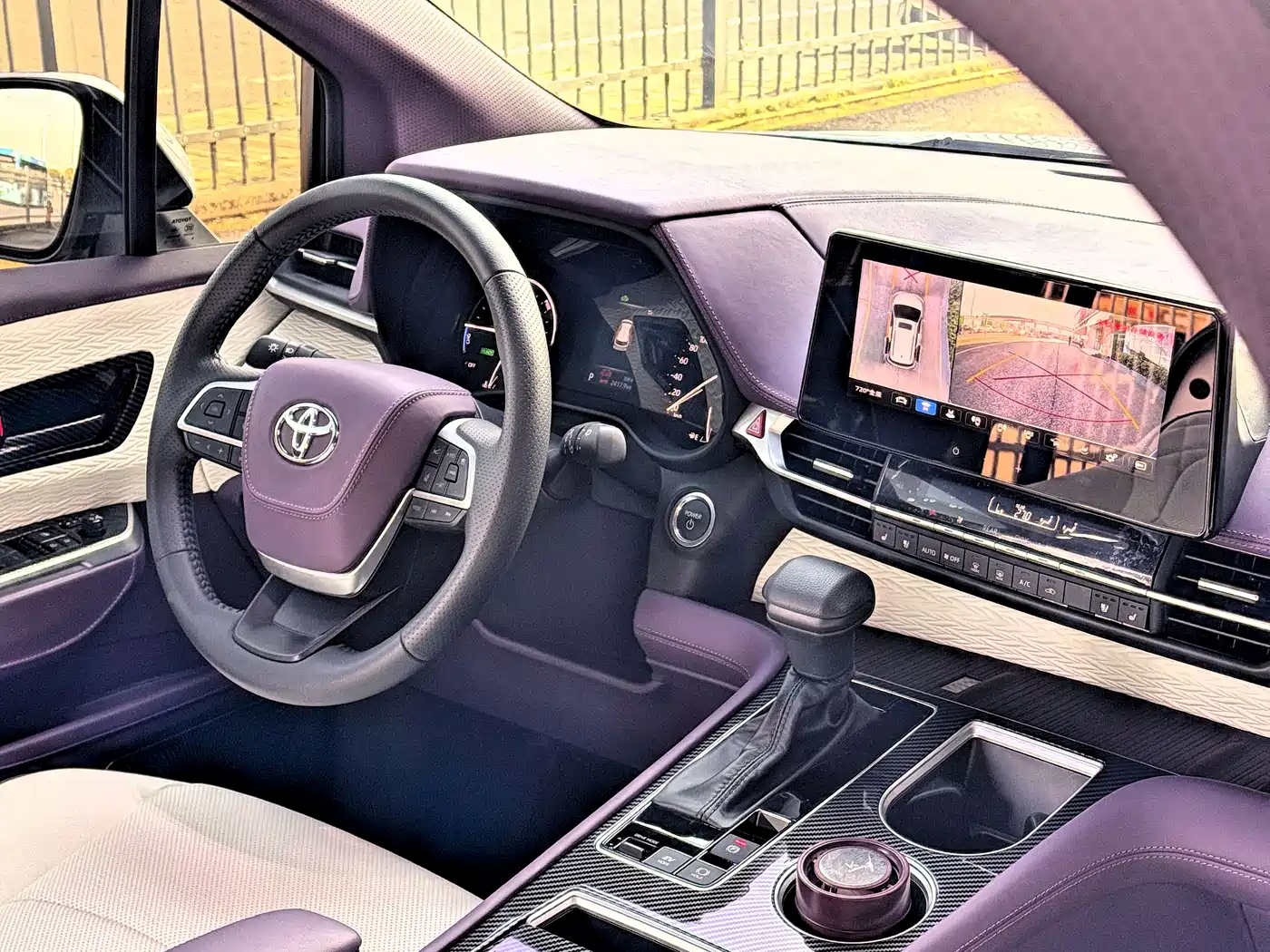 Toyota Sienna 2024 2.5L Hybrid Comfort Edition фото 11