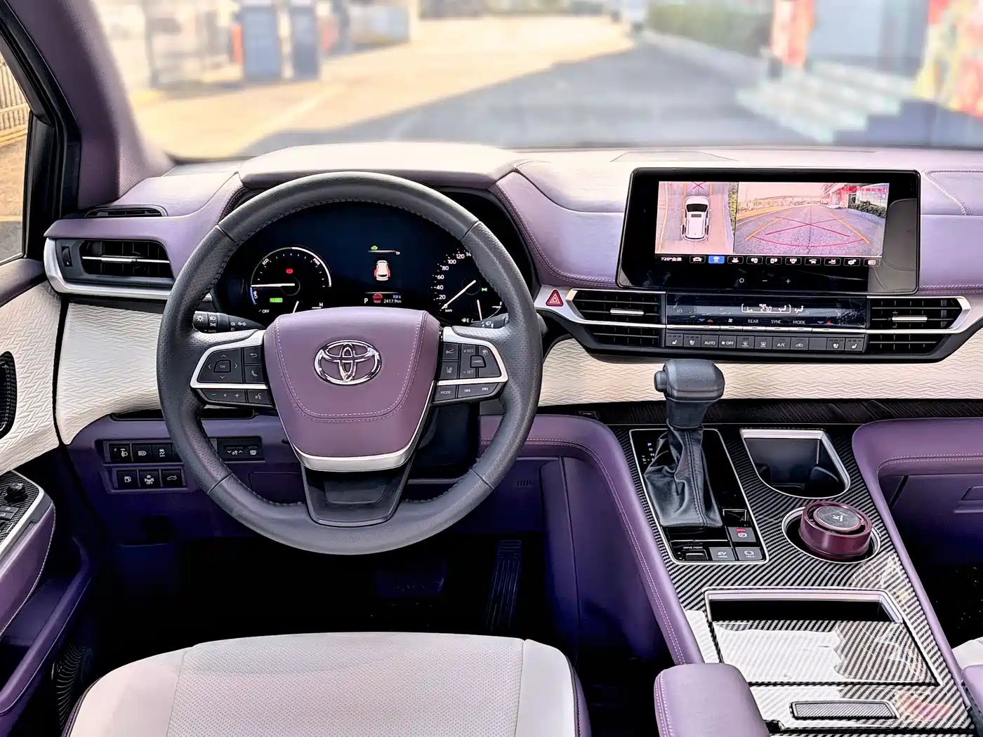 Toyota Sienna 2024 2.5L Hybrid Comfort Edition фото 13