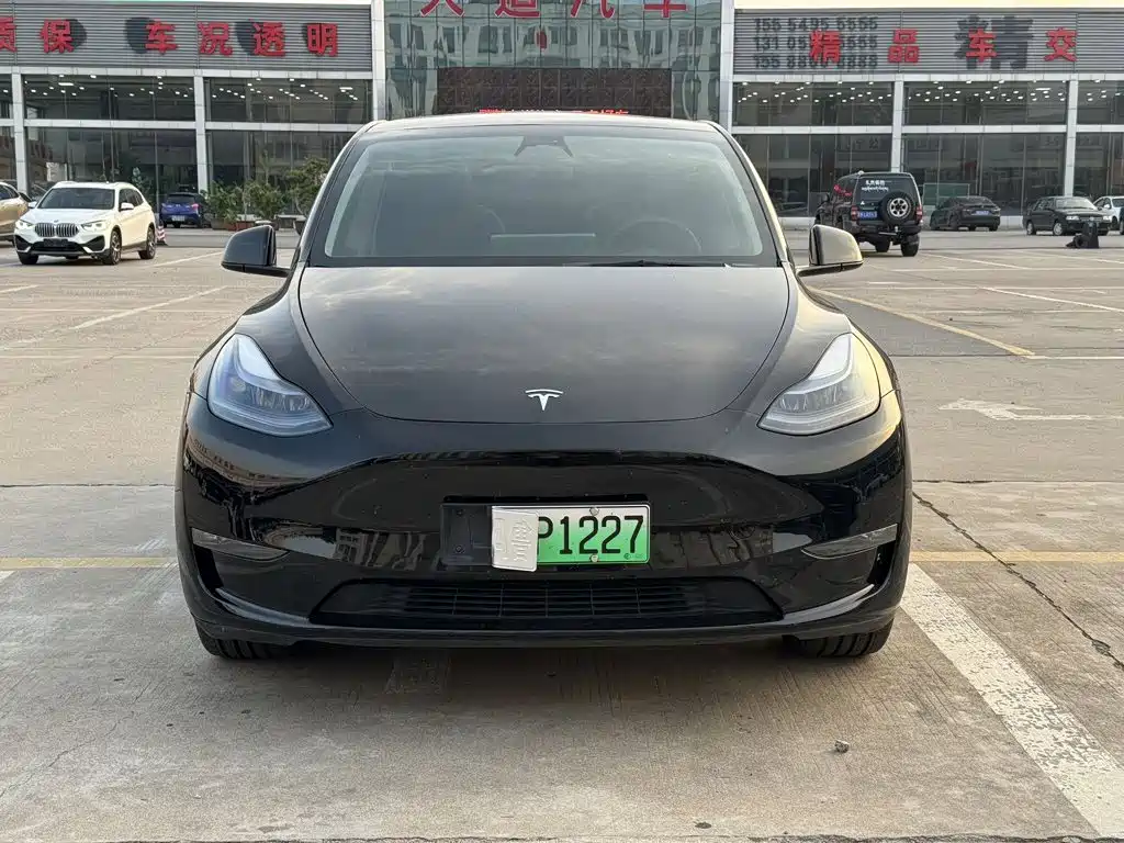 صورة 2 - Tesla Model Y