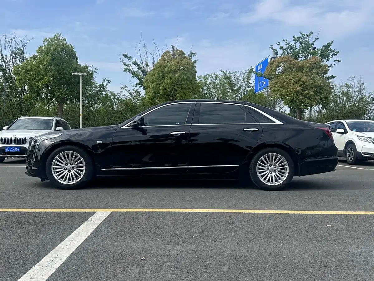 Cadillac CT6 2022 28T Style фото 2
