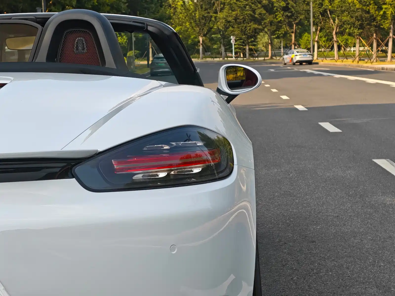 صورة 17 - Porsche 718