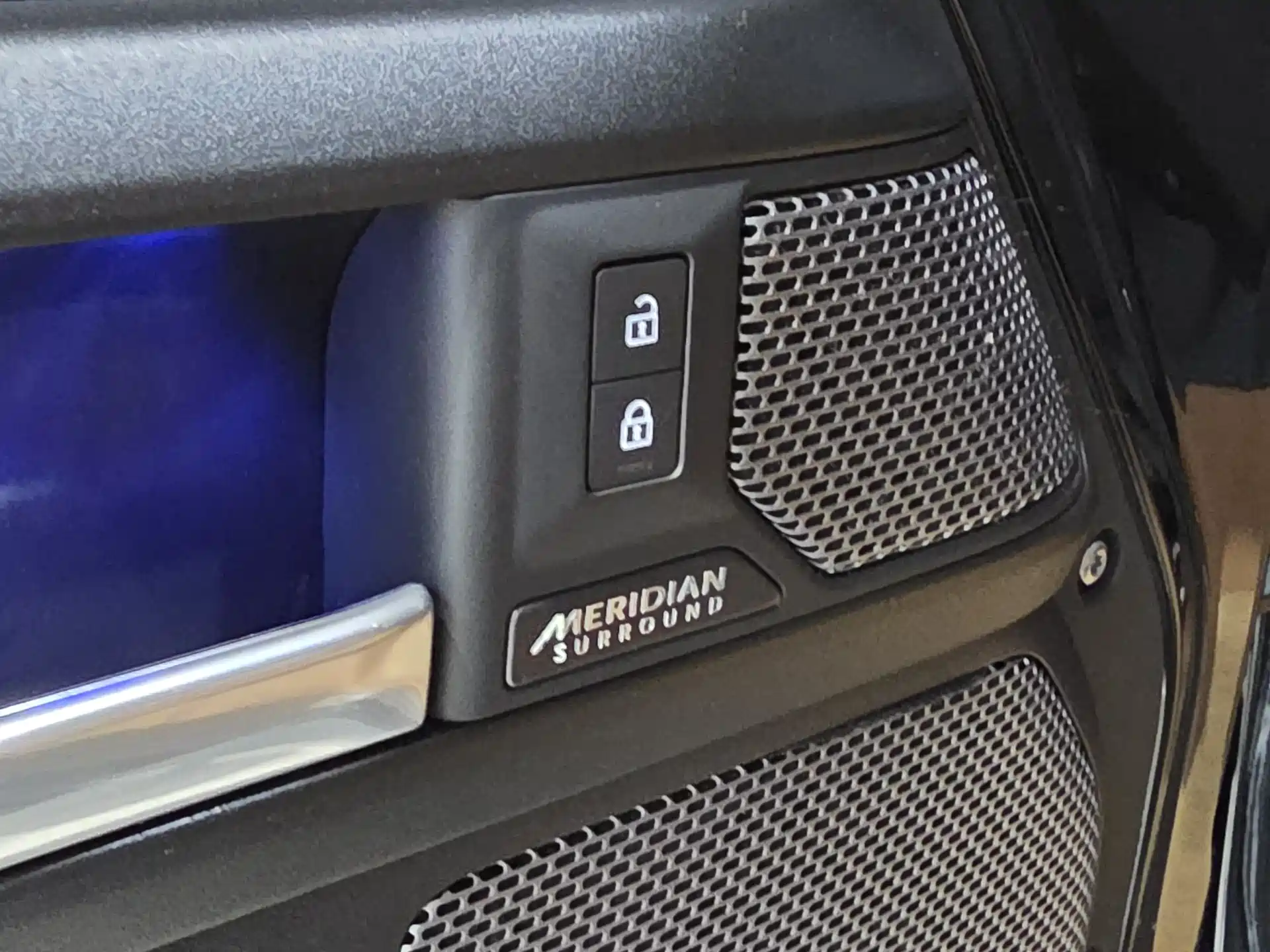 صورة 10 - Land Rover Defender