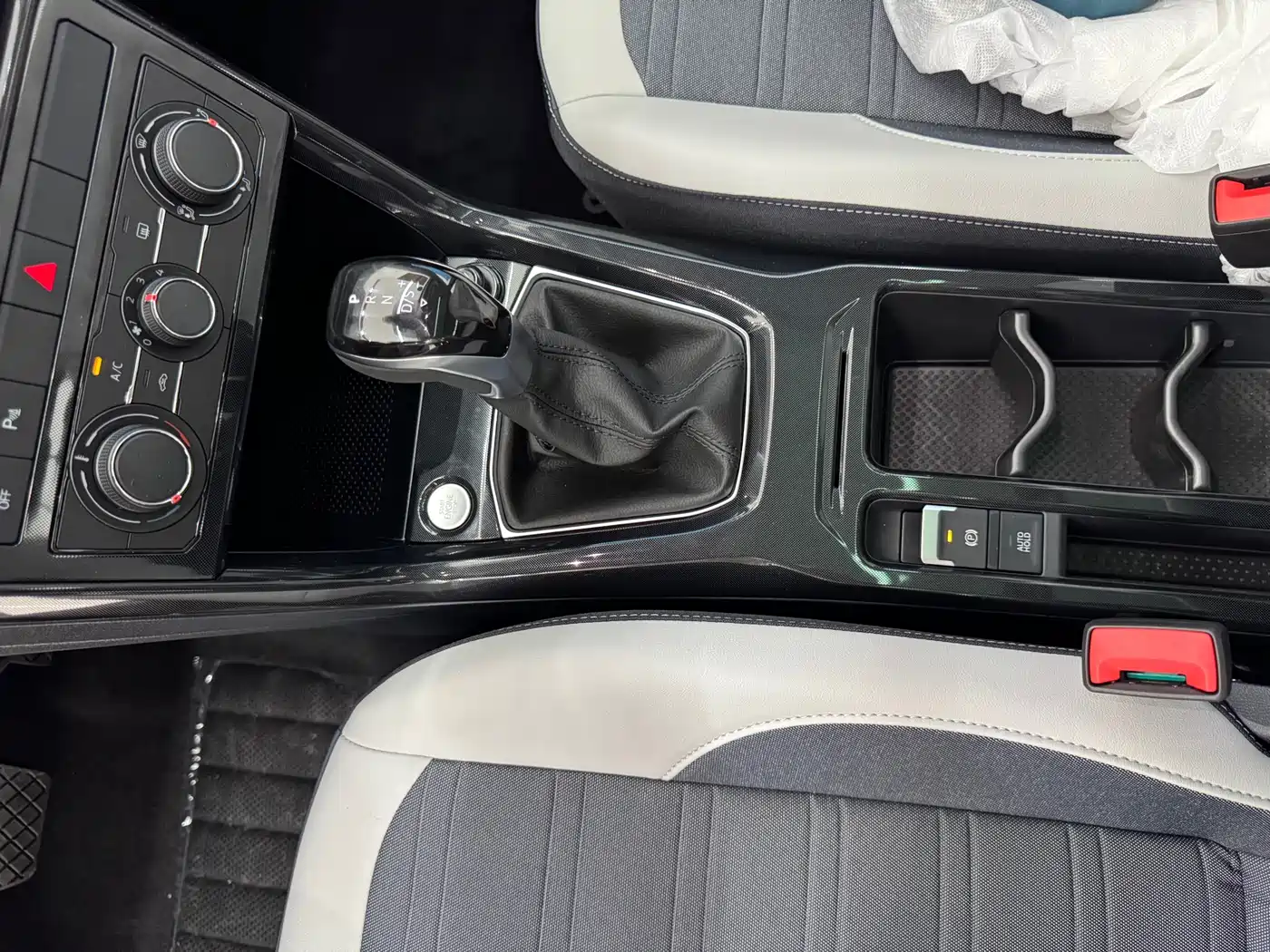 Volkswagen Tharu 2026 New Sharp 1.5L Aspiration Edition фото 8