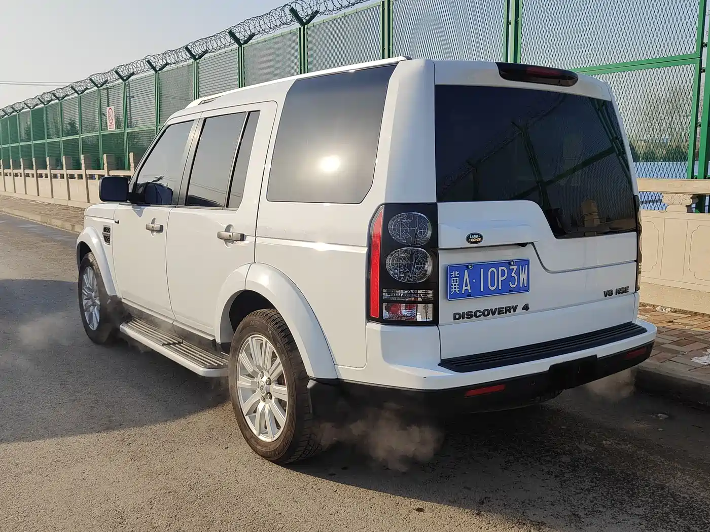 Land Rover Discovery 2012 5.0 V8 HSE фото 5