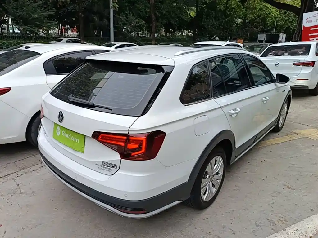 Volkswagen C-TREK 2018 2018 230TSI DSG Comfort