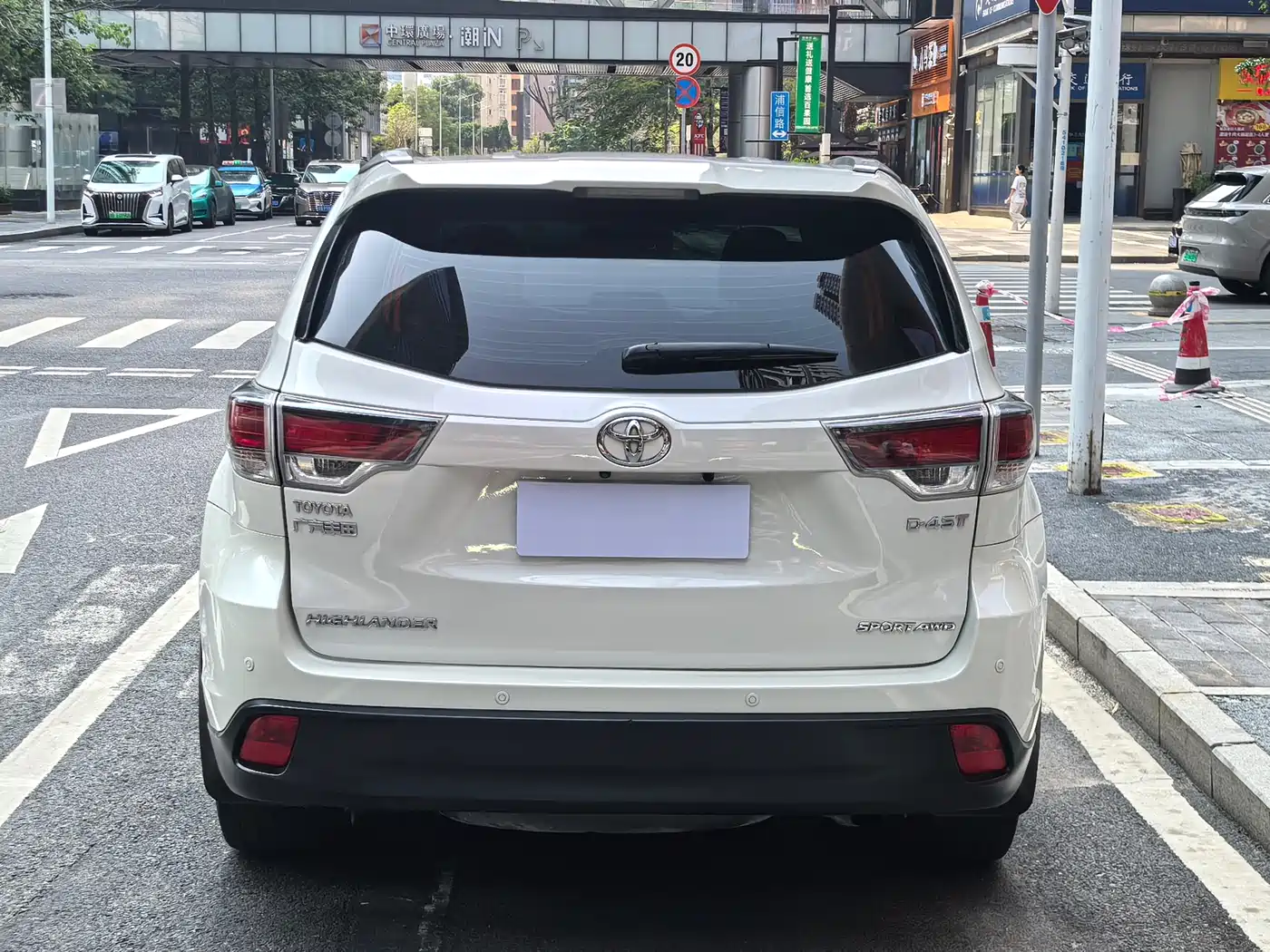 Toyota Highlander 2017 2.0T 4WD Premium 7-Seater фото 27
