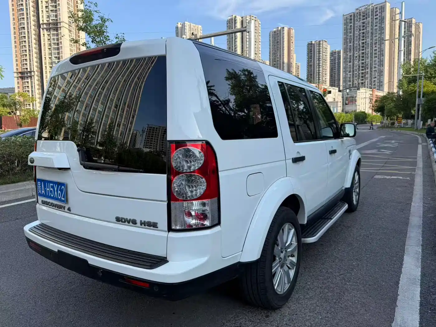 Land Rover Discovery 2012 3.0 SDV6 HSE Diesel фото 5