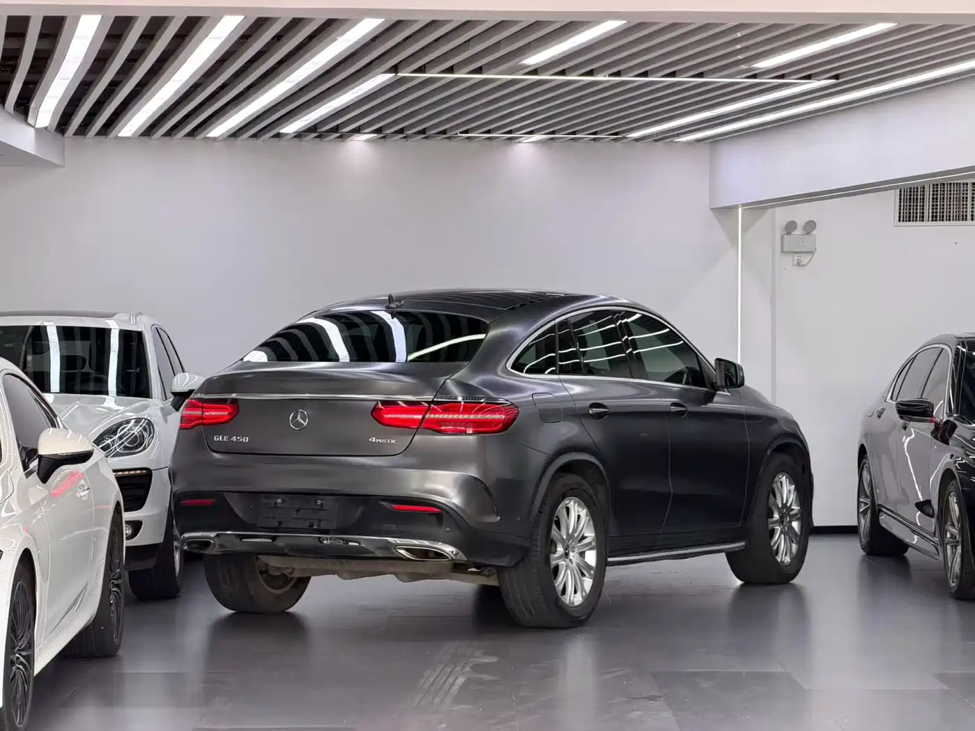 Mercedes-Benz GLE Coupe 2017 GLE 320 4MATIC Coupe SUV фото 2