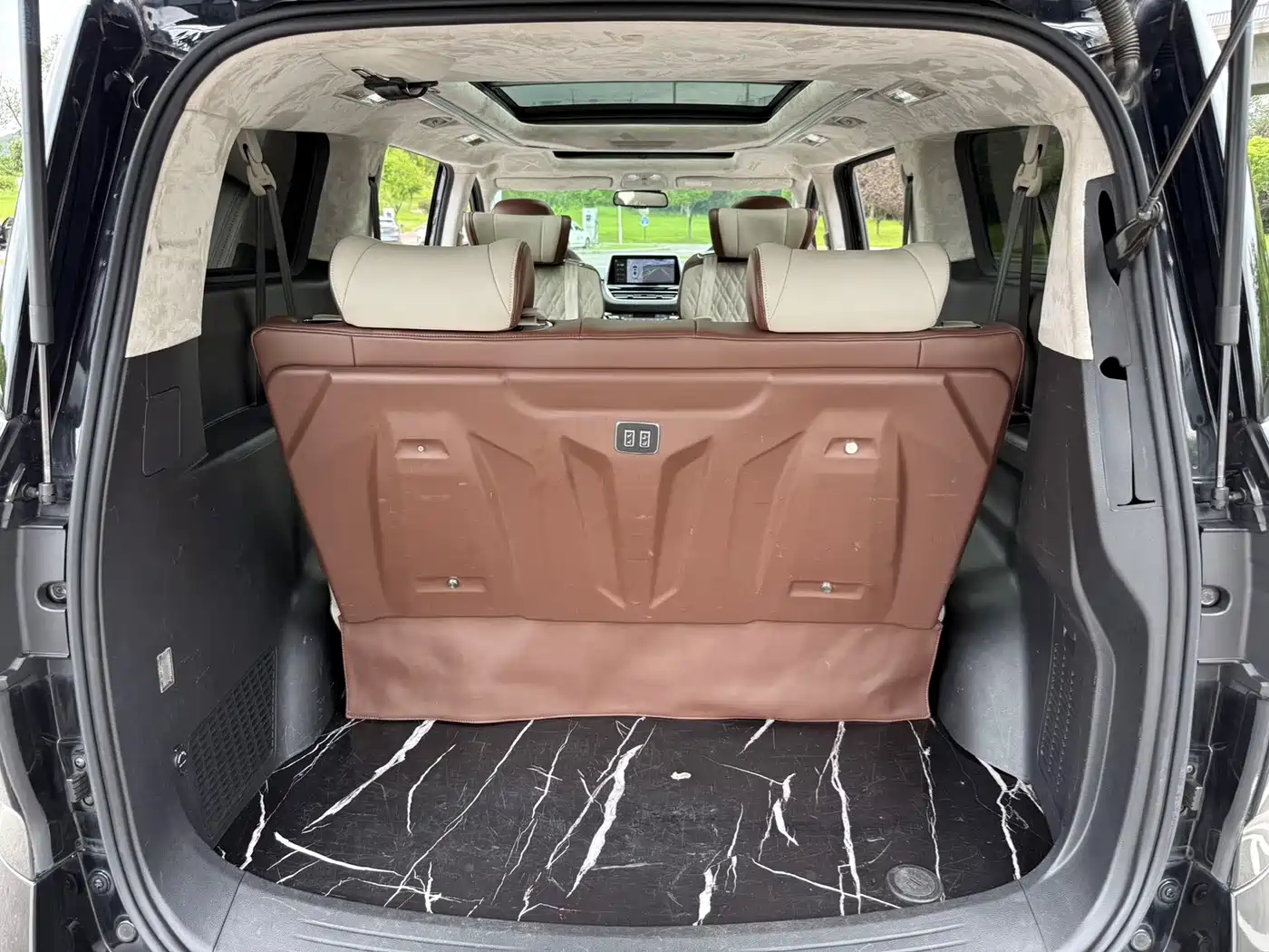 SAIC Maxus Maxus G20 2021 2021 PLUS 2.0T Gasoline Automatic Luxury Executive Edition