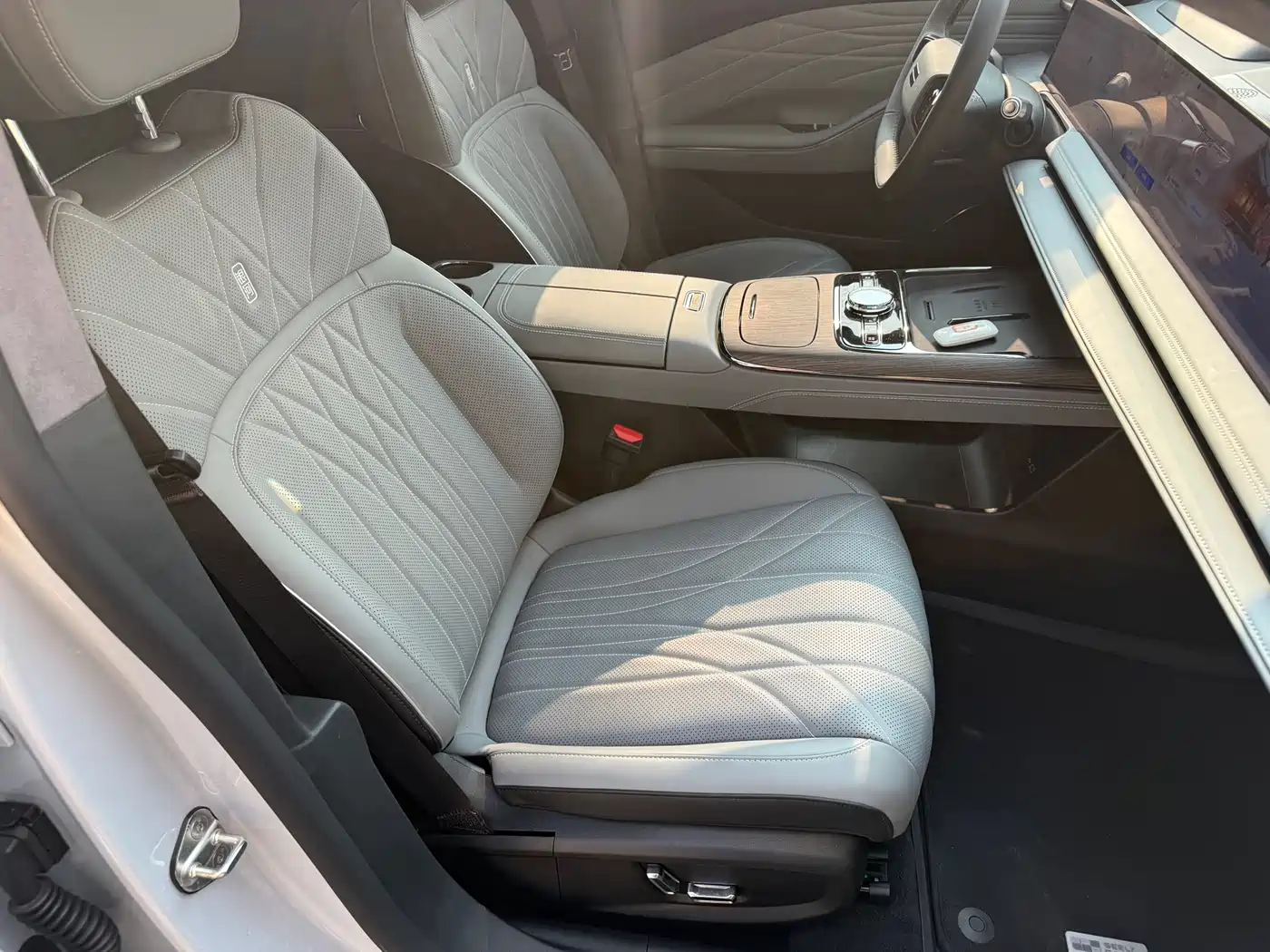Geely Galaxy Galaxy E8 2025 2025 700km Long Voyage Smart Drive Edition