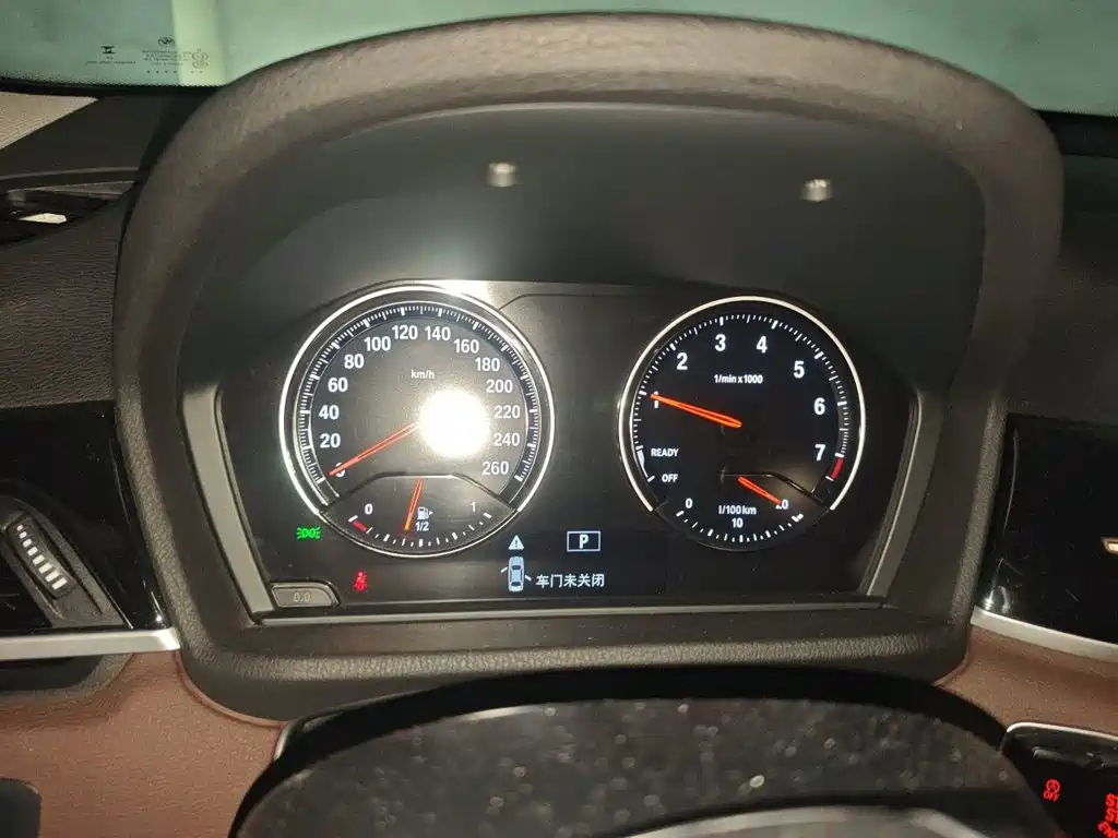 Фото 7 - BMW X1