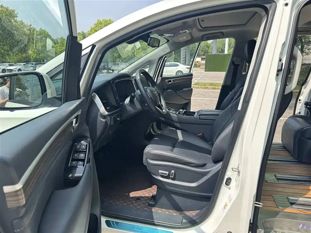 GAC Trumpchi Trumpchi M8 2021 Leading Show Series 390T Prestige Edition фото 13