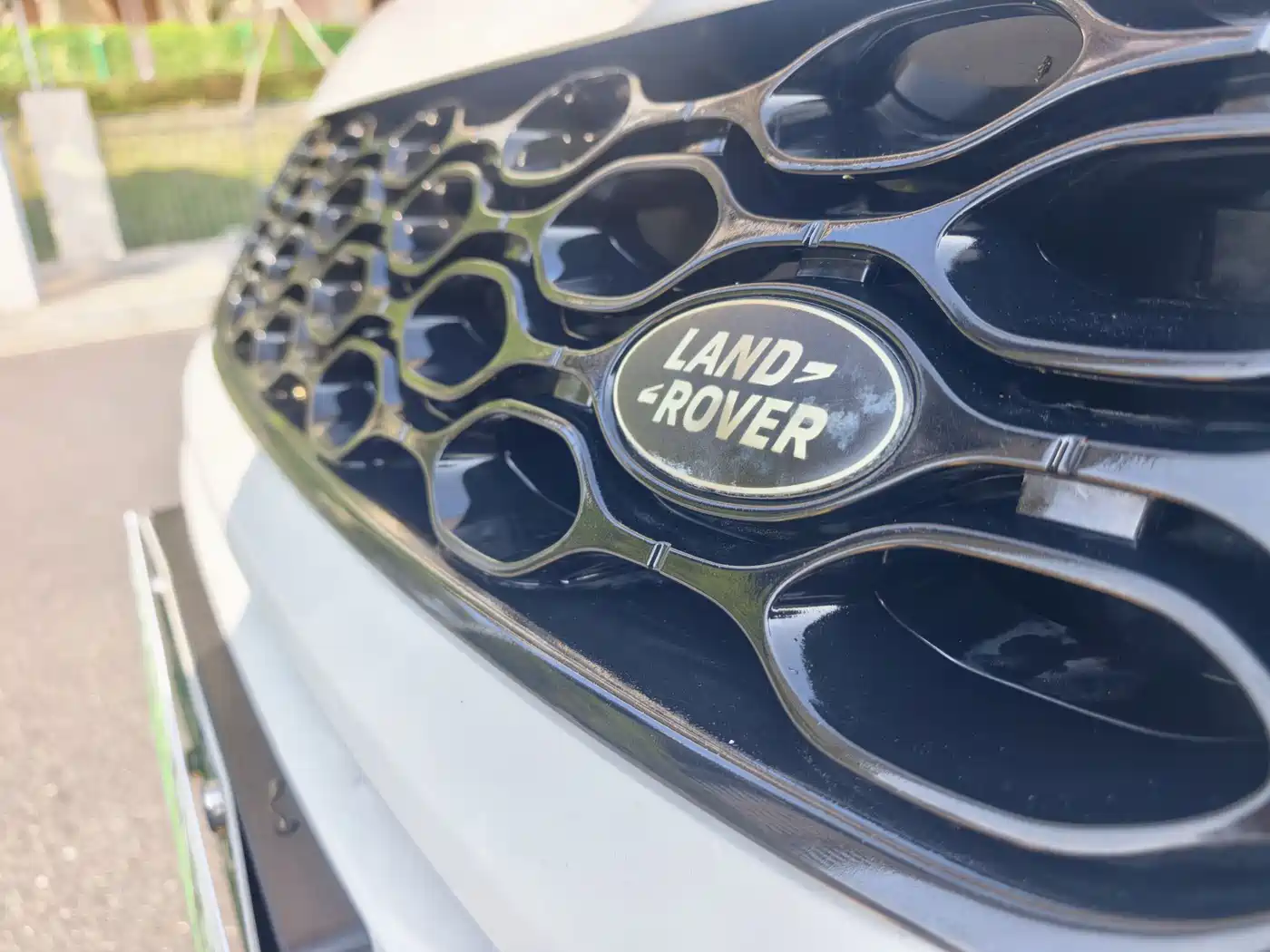 LAND ROVER DISCOVER NEW ENERGY SOURCES FOR SPORTS