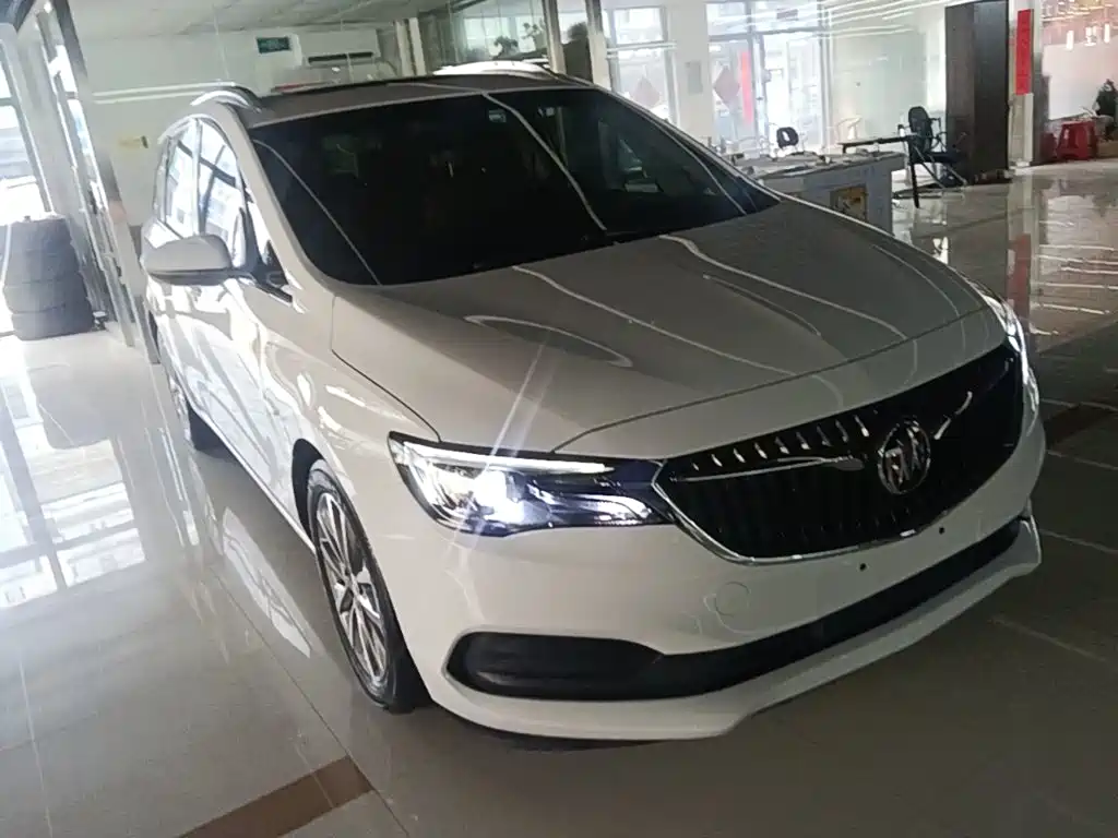 Buick GL6 2022 2021 323T Mild Hybrid Connected Luxury