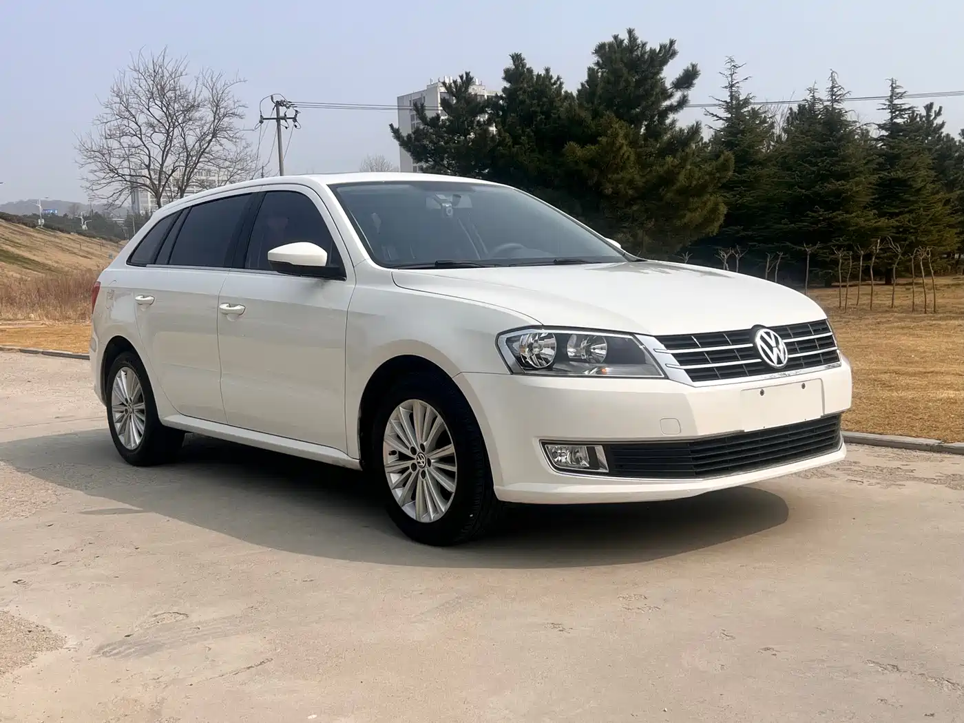 Volkswagen Lavida Tour 2013 1.4TSI Automatic Comfort фото 3