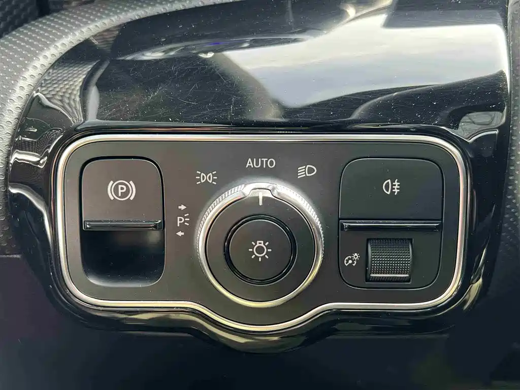 Mercedes-Benz A-Class 2019 A 200 L Sport Sedane Pioneer Special Edition фото 24