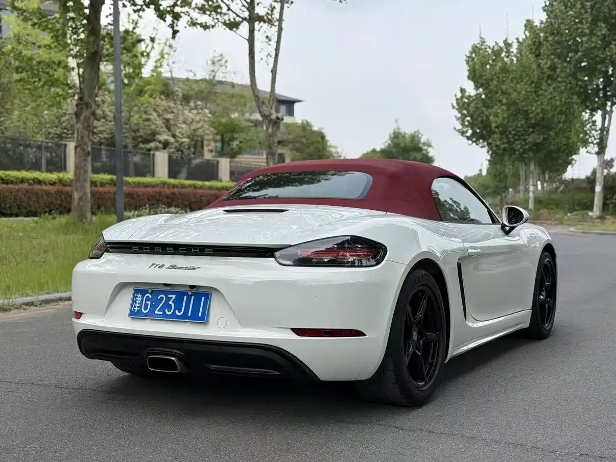 Porsche 718 2016 Boxster 2.0T фото 9
