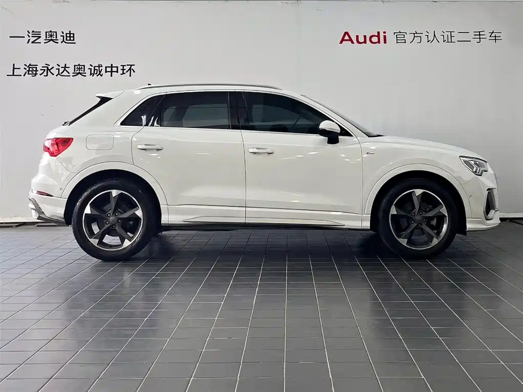 Audi Q3 2021 35 TFSI Fashion Sport фото 3