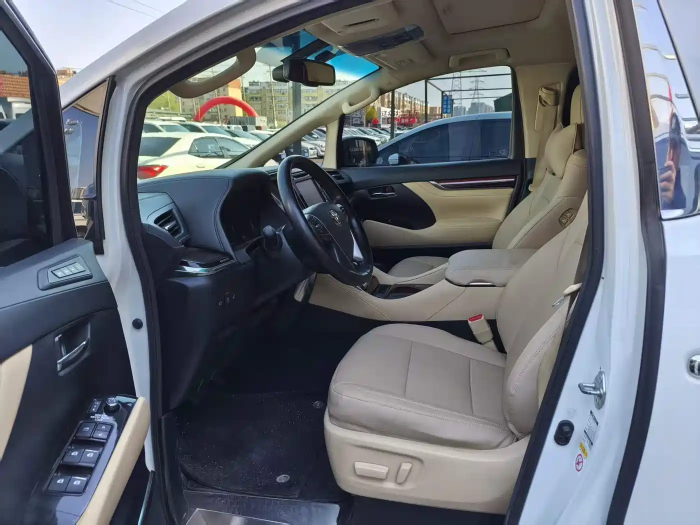 Toyota Alphard 2015 3.5L Luxury Edition фото 20