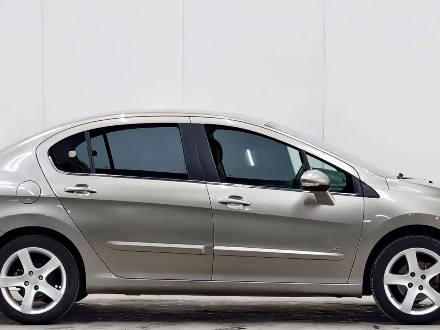 Peugeot 408 2013 1.6L Manual Comfort Edition фото 8