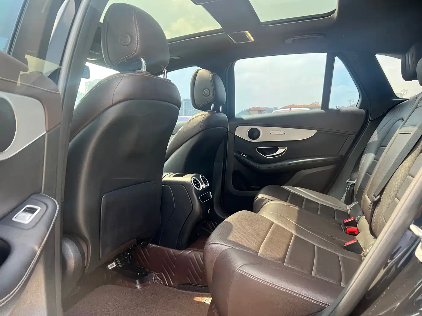 Mercedes-Benz GLC 2022 Facelift III GLC 260 L 4MATIC Dynamic фото 7