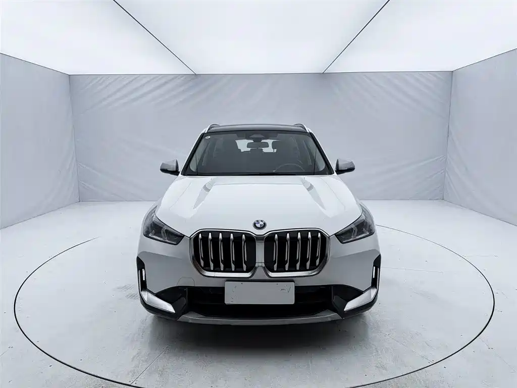 BMW X1 2023 sDrive20Li X Design Package фото 2
