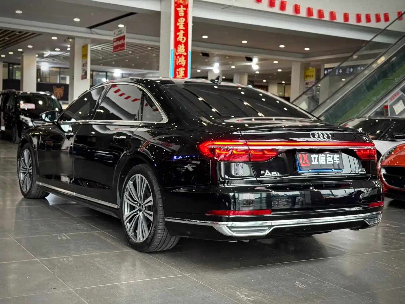 Audi A8 2021 A8L 55 TFSI quattro Premium фото 4