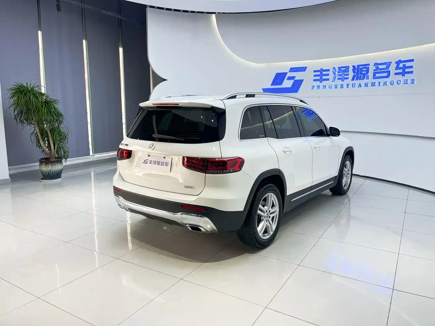 Mercedes-Benz GLB 2022 Facelift II GLB 200 Dynamic фото 4