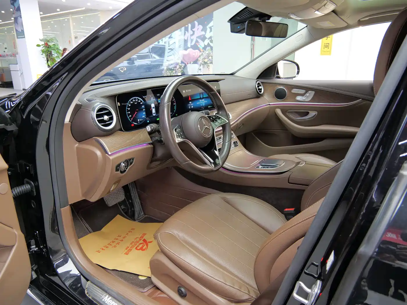 Mercedes-Benz E-Class New Energy 2023 E 350 e L Plug-in Hybrid Sedan фото 8