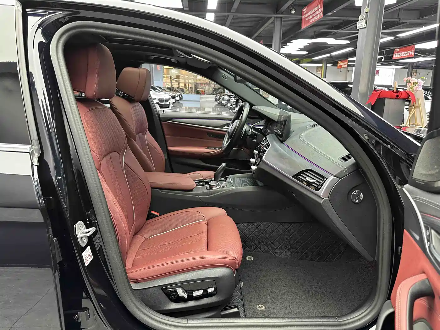 BMW 5 Series 2023 530Li Premium M Sport Package фото 6
