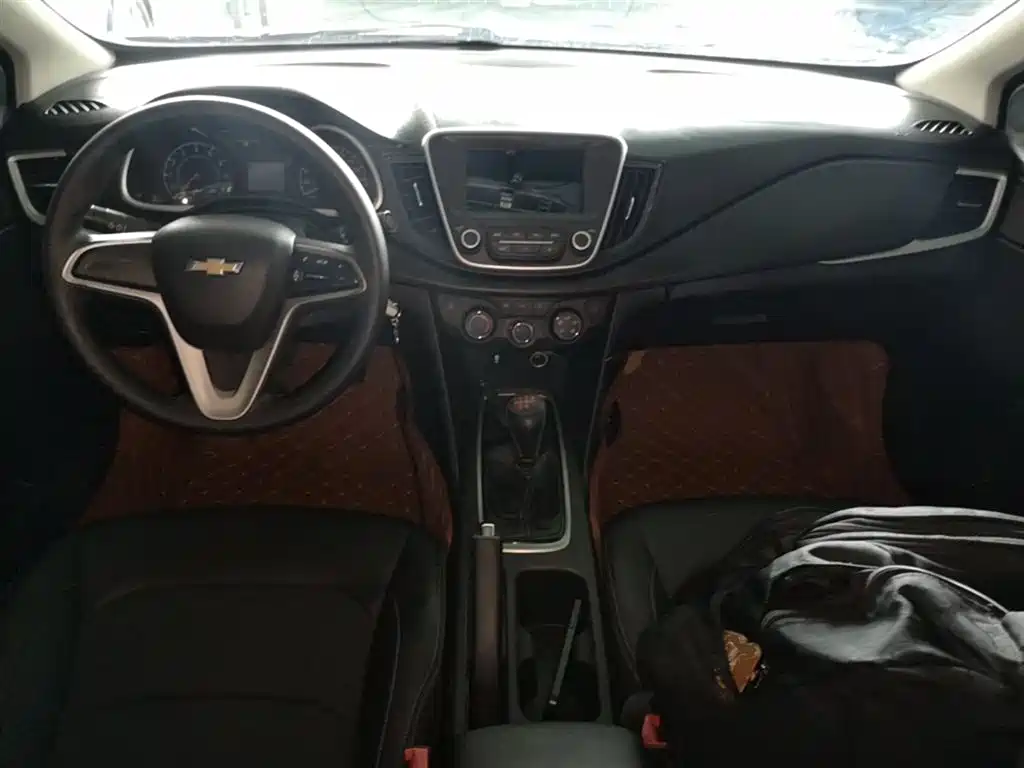 Chevrolet Cavalier 2016 1.5L Manual Delight Edition фото 9